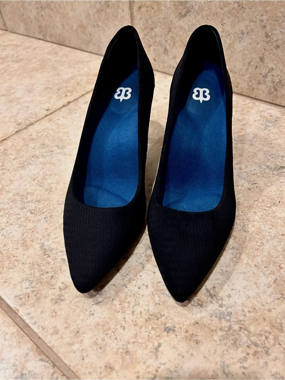 Betabrand Black Pointed-Toe Comfort Pumps with Blue Insole